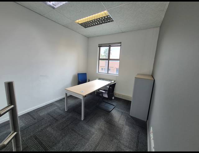 584M² OFFICE TO LET IN BRUMA